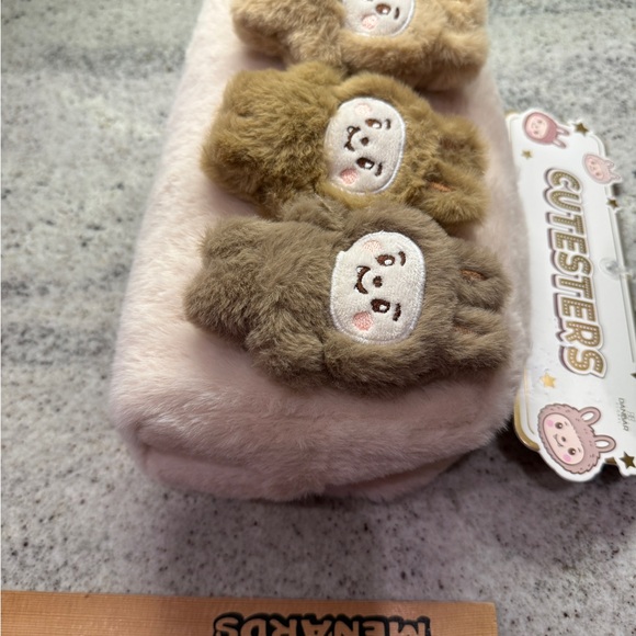 Cutesters Labubu Style Make Up Bag - Picture 5 of 7